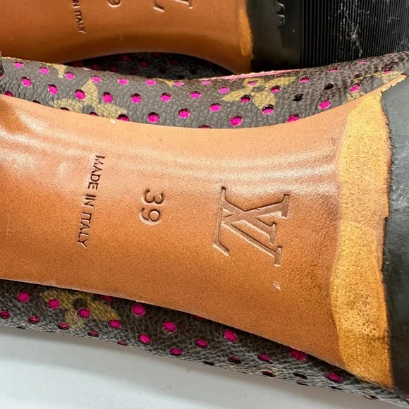 Louis Vuitton Monogram Canvas Pink Gold Lock Buckle Pumps Heels Shoes 8.5/39 - Picture 10 of 14